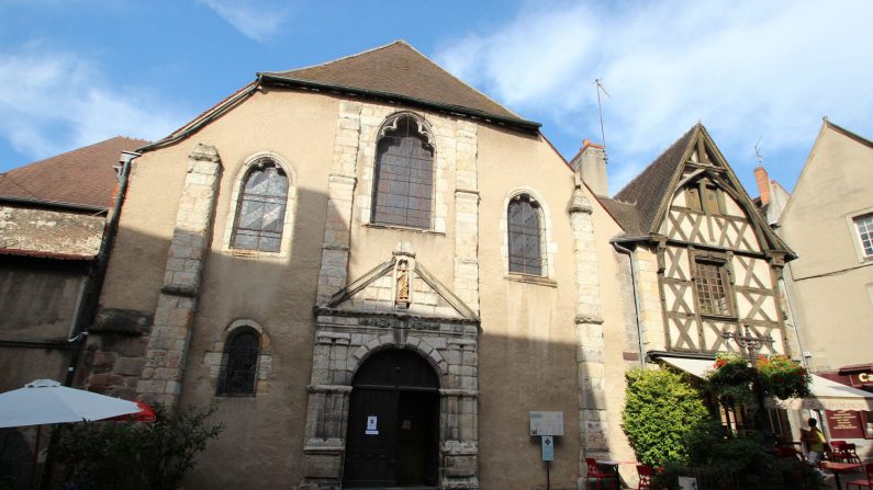 Vue de la façade de l'église Saint-Pierre de Montluçon. Crédit : Lionel Allorge - Wikimedia Commons.