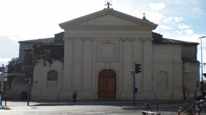 Vue de la façade de l'église Saint-Denis de Montpellier. Crédit : Wikimedia Commons.