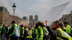 Le milliard de dons pour Notre-Dame fait débat dans la France des « gilets jaunes »