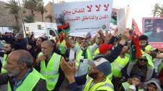 En Libye, des gilets jaunes pour dénoncer l’offensive d’Haftar et la France