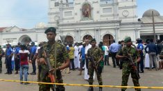 Plusieurs attentats à la bombe le jour de Pâques tuent 160 personnes au Sri Lanka et font des centaines de blessés