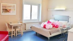 Une maternité de Grenoble vient d’installer des lits doubles pour que les parents profitent de leur nouveau-né ensemble