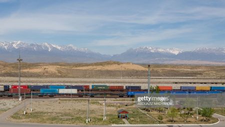 Le Xinjiang, embûche pour Pékin sur les Nouvelles routes de la soie