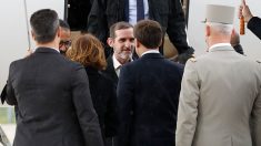 Les ex-otages français sont arrivés à la base aérienne de Villacoublay – accueillis par Emmanuel Macron