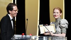 Cannes: l’Anglo-Américaine Emily Beecham remporte le Prix d’interprétation féminine