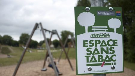 À partir du 8 juin la mairie de Paris va étendre l’interdiction de fumer à 52 parcs et jardins