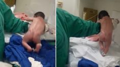 Une vidéo virale montre un bébé qui marche tout de suite après sa naissance alors que la sage-femme essaie de le nettoyer