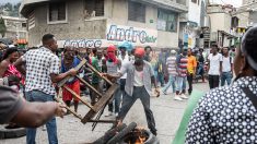Haïti: des milliers manifestants exigent la démission du président