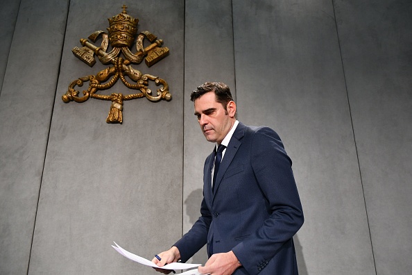 -Le directeur par intérim du Bureau de presse du Saint-Siège, Alessandro Gisotti, le 26 février 2019 au Vatican. Photo par Alberto PIZZOLI / AFP / Getty Images.