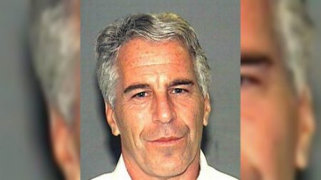 Le milliardaire américain Jeffrey Epstein, ami des puissants, arrêté pour « trafic sexuel »