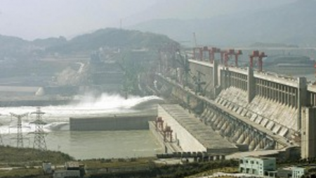 Des faiblesses structurelles révélées par Google Earth sur l’immense barrage des Trois Gorges en Chine