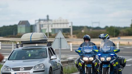 Annecy: un homme arrêté en voiture avec sa femme morte dans une valise dans le coffre