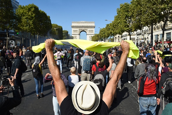 Mouvement des Gilets Jaunes le 21 septembre 2019 sur les Champs-Élysées à Paris. (LUCAS BARIOULET/AFP/Getty Images)