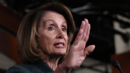 Nancy Pelosi sur l’enquête de la destitution de Trump: «Les électeurs ne prendront pas de décision»