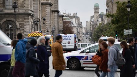 Attaque au couteau à la préfecture de police: au moins une policière morte égorgée, l’auteur tué