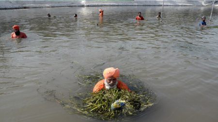 Rencontrez l’homme incroyable qui a aidé à nettoyer un fleuve de 160 kilomètres de long avec ses bénévoles