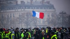 « Gilets jaunes » à Paris : les organisateurs de la manifestation fustigent la préfecture de police