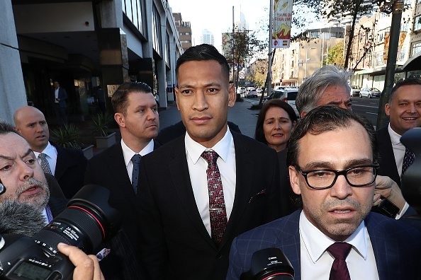-Israël Folau arrive avant sa réunion de conciliation avec Rugby Australia le 28 juin 2019 à Sydney, en Australie. Photo de Mark Metcalfe / Getty Images.