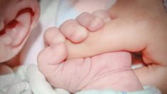Une mère fait face à des accusations à la suite de la mort de son bébé de 11 mois laissé dans son bain sans surveillance