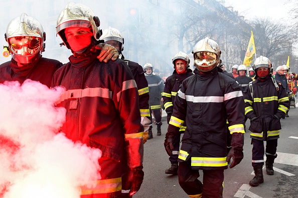 Manifestation des pompiers à Paris le 28 janvier 2020. (Photo : BERTRAND GUAY/AFP via Getty Images)
