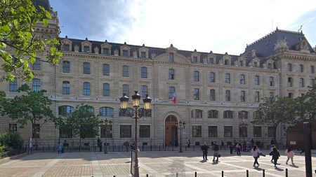 La Préfecture de police de Paris demande l’exclusion de trois policiers pour radicalisation islamiste