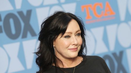 Vidéo : l’actrice Shannen Doherty de « Beverly Hills, 90210 », annonce être atteinte d’un cancer du sein en stade 4