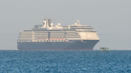 Un bateau de croisière bloqué en raison de la peur du coronavirus plusieurs pays lui refusent l’entrée