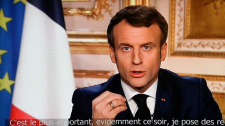 Discours de Macron : ce qu’il faut retenir… confinement, restrictions, réformes, municipales