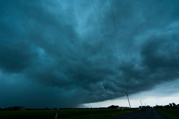 Le service météorologique national américain avait émis une urgence tornade, son plus haut niveau d'alerte en la matière. (Photo : Kyle Rivas/Getty Images)