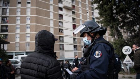 Rennes : un jeune homme jugé pour violation des règles du confinement, relaxé pour une question de procédure