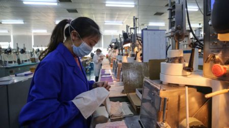 En Chine, des usines sont fermées à mesure que les commandes d’exportation baissent en raison de la pandémie