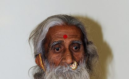Inde: mort d’un yogi affirmant n’avoir pas mangé ou bu pendant 80 ans