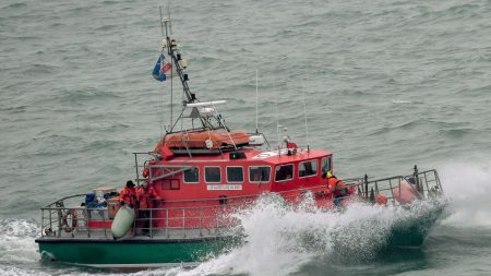 Morbihan : leur voilier chavire, ils passent huit heures dans l’eau avant d’être secourus