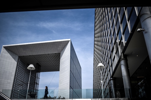 Quartier de la Défense à Paris. (Photo : STEPHANE DE SAKUTIN/AFP via Getty Images)