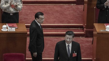 Les luttes intestines politiques s’affichent alors que le leader et le Premier ministre chinois font des commentaires contradictoires sur l’état de l’économie
