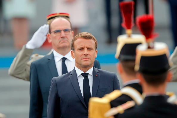 Le président de la République Emmanuel Macron et le Premier ministre  Jean Castex lors de la cérémonie du 14 juillet 2020. (CHRISTOPHE ENA/AP/AFP via Getty Images)