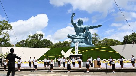 Nagasaki se recueille, 75 ans après la bombe atomique