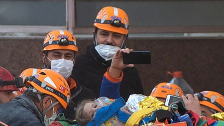 Vidéos – Une fillette de trois ans sauvée des décombres 91 heures après le séisme en Turquie