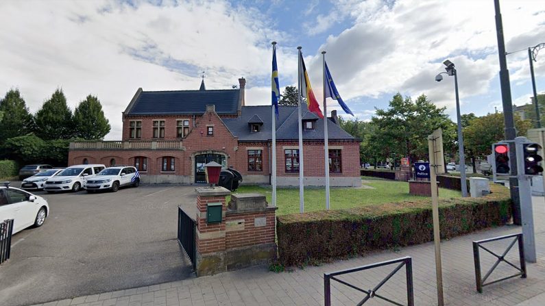 Commissariat de Molenbeek - Belgique - Google maps