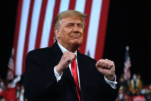 -Le président américain Donald Trump, son acquittement. Photo par Andrew Caballero-Reynolds / AFP via Getty Images.