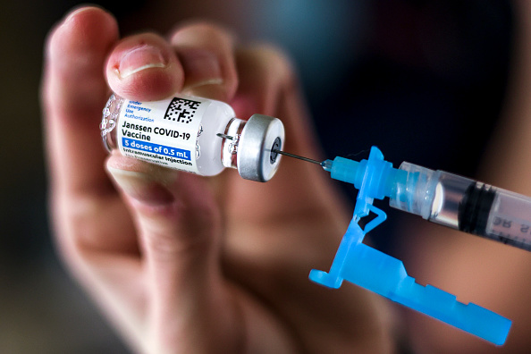 Johnson & Johnson, 4e vaccin autorisé en France. (Photo : Michael Ciaglo/Getty Images)