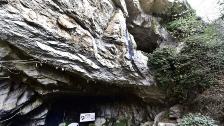 Ariège : ils vont rester volontairement confinés dans une grotte pendant 40 jours