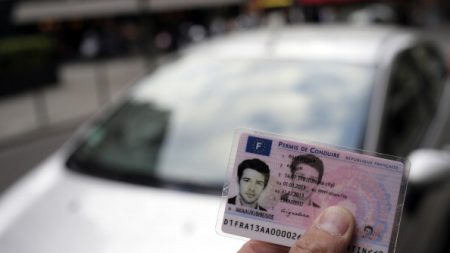 Ancien bénéficiaire des Restos du cœur, un patron d’auto-école offre le permis à des jeunes en difficulté dans le Puy-de-Dôme