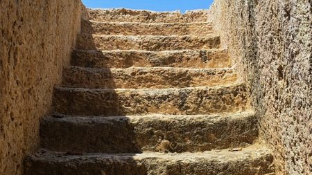 Val-d’Oise : 1.200 tombes du Moyen Âge découvertes près de l’aéroport de Roissy