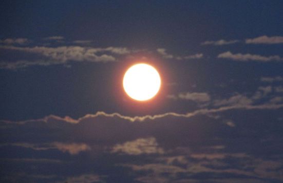 Une Super Lune Rose Illuminera Le Ciel Ce Mardi 27 Avril 2021 Super Lune Epoch Times