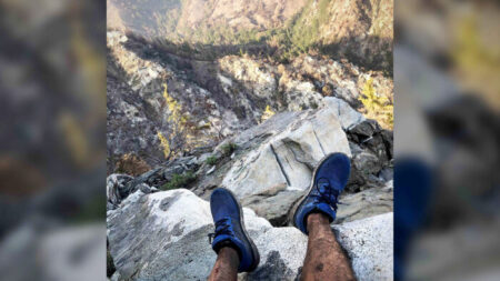 Un randonneur perdu en montagne envoie une seule photo de ses jambes par SMS, un internaute l’utilise pour le localiser et lui sauver la vie