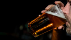 Un rapport de l’Inserm préconise de taxer l’alcool pour limiter la consommation des plus jeunes