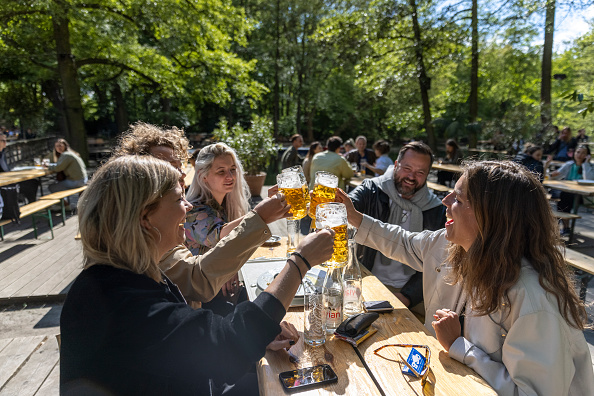 -Illustration- Les ventes de boissons alcoolisées en Norvège ont progressé de 20,8% sur un an. Photo by Maja Hitij/Getty Images.