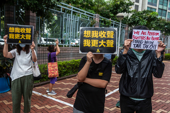 -Un éminent militant de la démocratie à Hong Kong est devenu le 8 septembre 2020 la première personne à être inculpée de sédition depuis que la ville est revenue à la domination chinoise Photo par Isaac LAWRENCE / AFP via Getty Images.