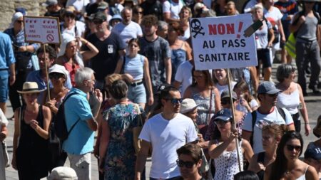 Plus de 200 manifestations anti pass sanitaire pour le dixième samedi consécutif